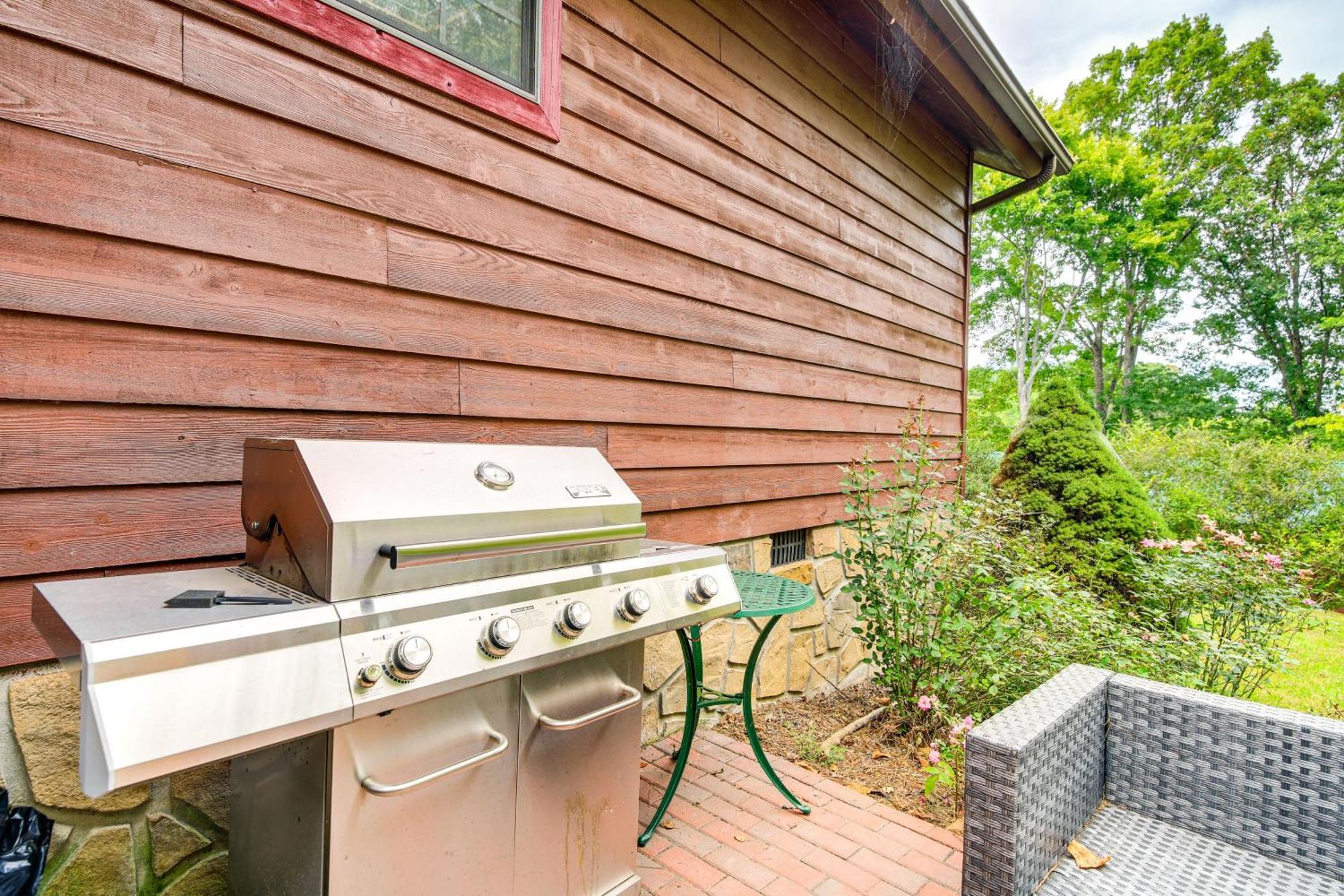 Pet-Friendly Sevierville Rental With Private Hot Tub 외부 사진